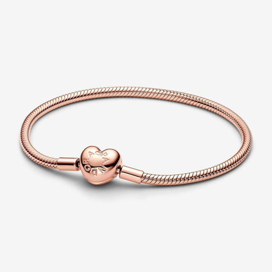 Pulsera Pandora Moments Broche Corazón Oro Rosa 14k Y 2 Charms Gratis.